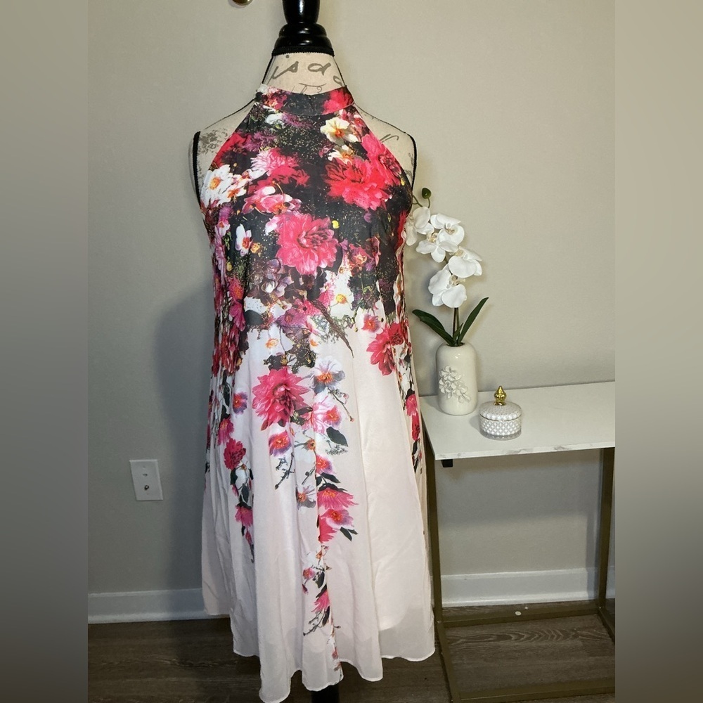 Sleeveless dress